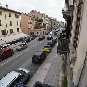 Destiny 2 Piazza Isolo Appartamento Verona